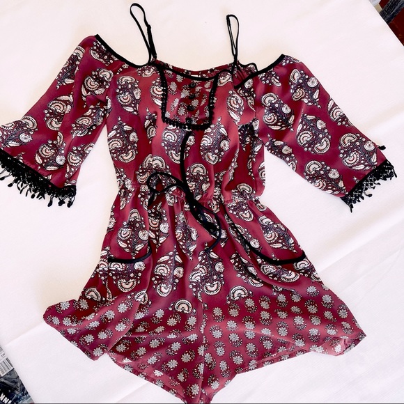 Xhilaration Pants - XHILARATION floral romper BOHO SHORTY OUTFIT cold shoulder ONE PIECE Detailing M